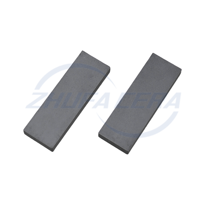 Bileog ceirmeach chomhdhúile sileacain dhubh