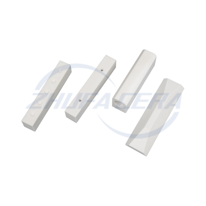 Comhpháirteanna Struchtúrtha Ceirmeacha Alúmana