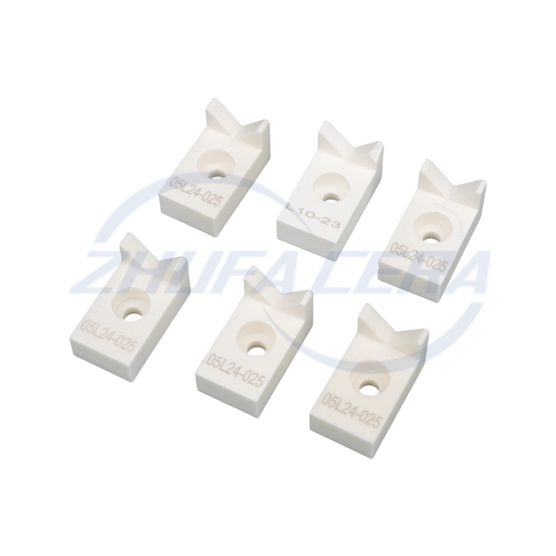 Bloc v-chruthach ceirmeach alúmana