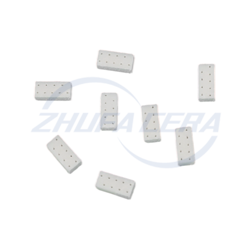 Bloc socraithe ceirmeacha alúmana